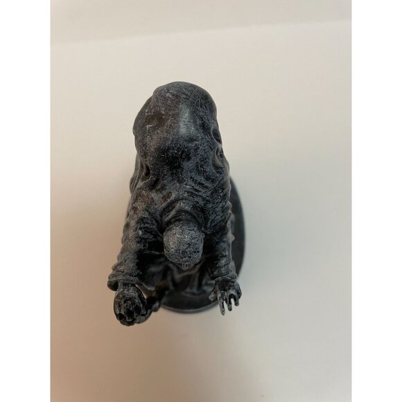 Wizarding Trunk Harry Potter Hogwarts Gunhilda de Gorsemoor Witch Statue Figure - Picture 6 of 7